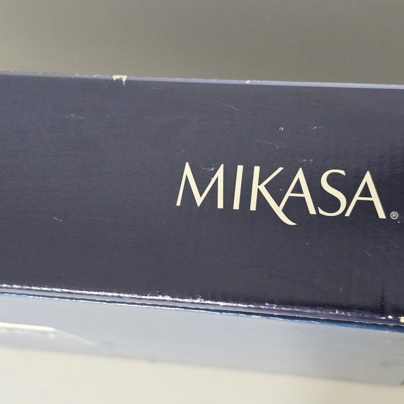 Mikasa Cheers Crystal Wine Glass Set - Picture 8 of 9
